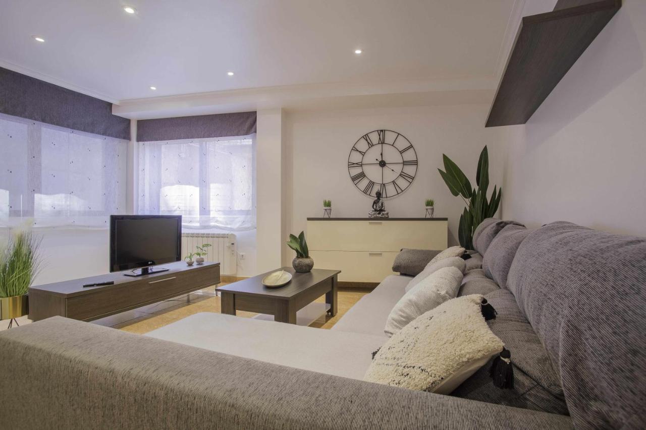 Apartamento En Raxo ポンテベドラ エクステリア 写真
